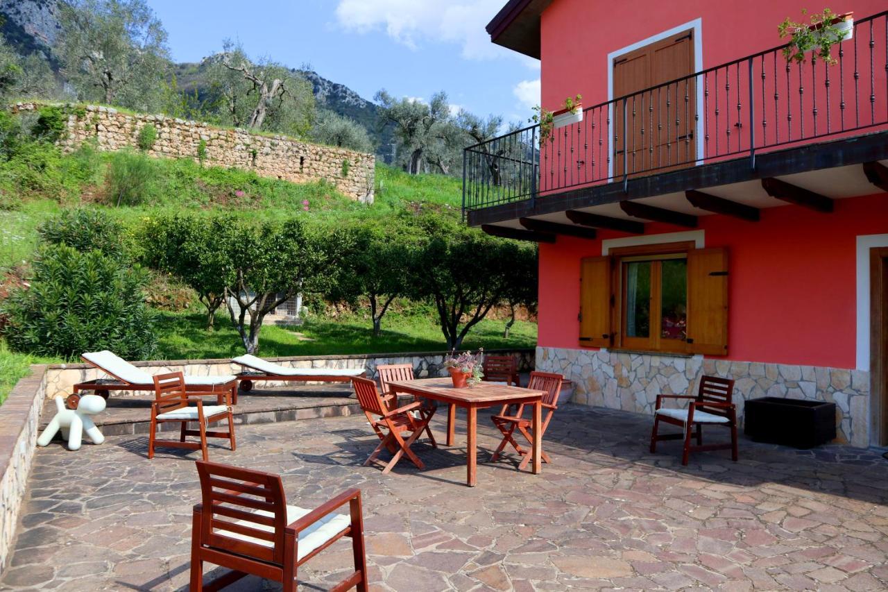 B&B La Casa Del Sole Controne Exterior photo